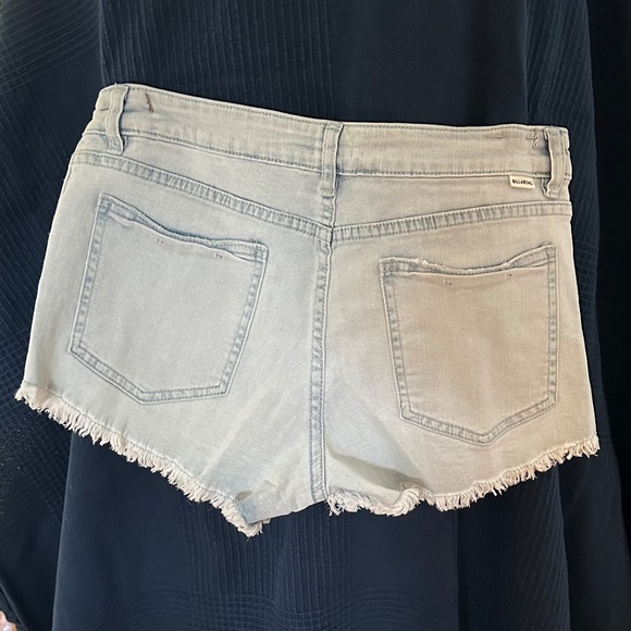 Billabong Lite Hearted Denim cutoff shorts - Picture 2 of 3